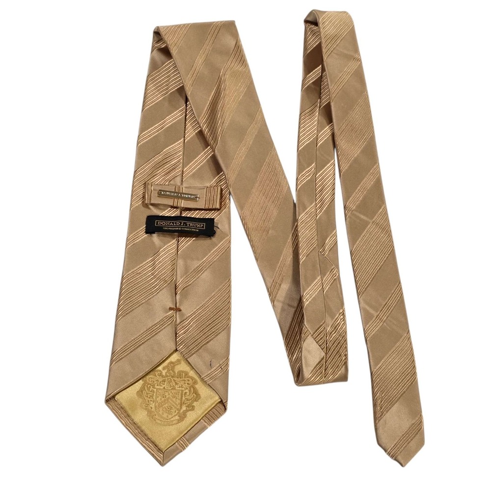 DONALD J. TRUMP Signature Collection Silk Striped Necktie Gold‎ Men's Formal